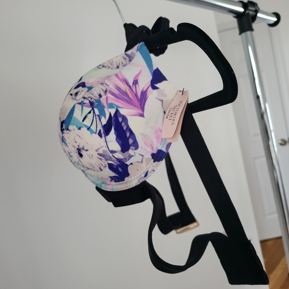 Floral 'Hottie Halter' Padded Bikini Top - Picture 5 of 6